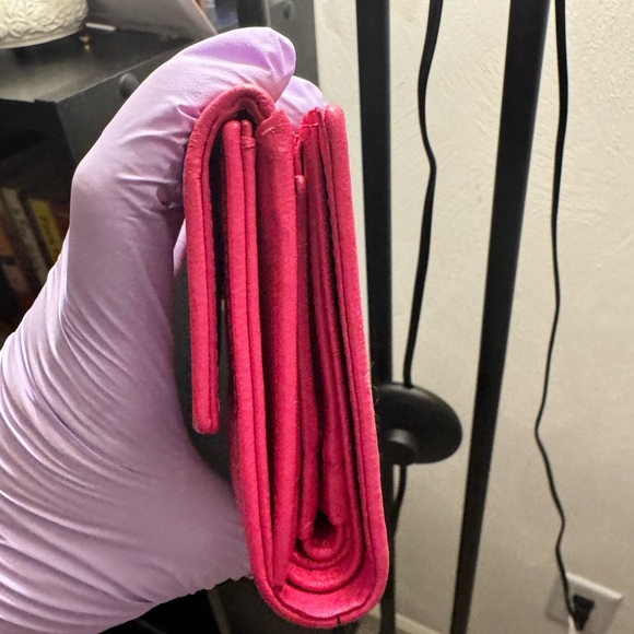 🔥 SOLD 💝Christian Dior Pink compact wallet, 
With card slots and money & ID
Soft - Picture 5 of 16